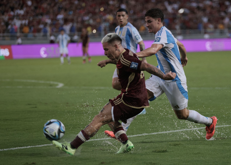 Venezuela le sacó un punto a Argentina con Messi de vuelta